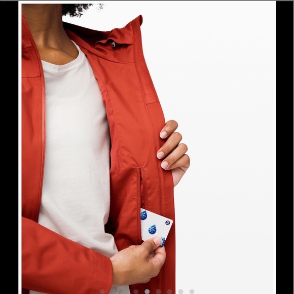NWT Lululemon rain rebel jacket - Picture 4 of 7